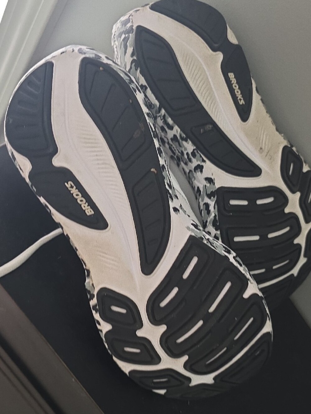 Brooks White Women's Running Shoes with Leopard-Print Midsole - Picture 5 of 5